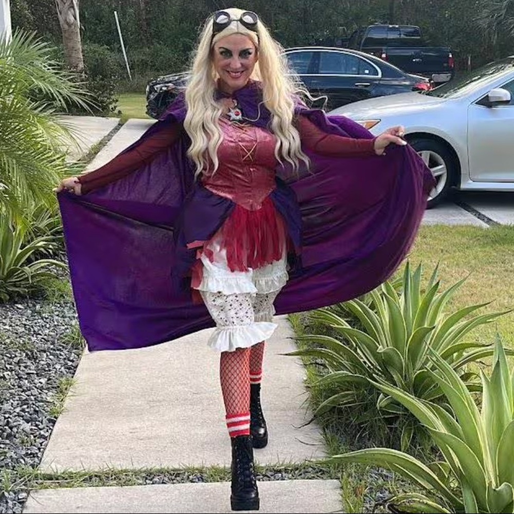 Hocus Pocus Adult Sarah Sanderson Costume